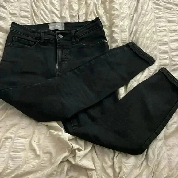 Everlane Denim - Everlane Ankle black stretch denim size 28 like new